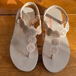 Like New Sketchers Cali Yoga Foam Sandals